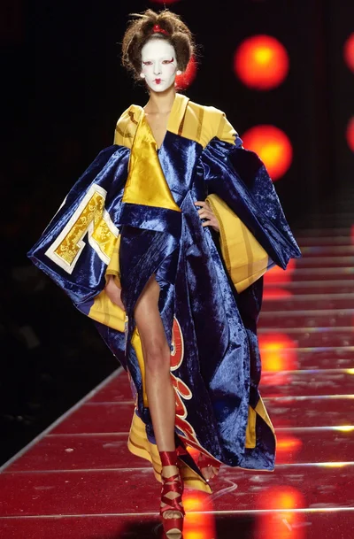 Look 27